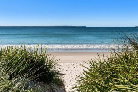 Seagrass - Belle Escapes Jervis Bay - Accommodation Georgetown 1