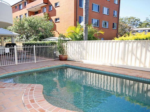 Seashells, 1,21-23 Magnus Street - Unit With Air Con, Wi-fi, Complex Pool And Lift - Accommodation Georgetown 0