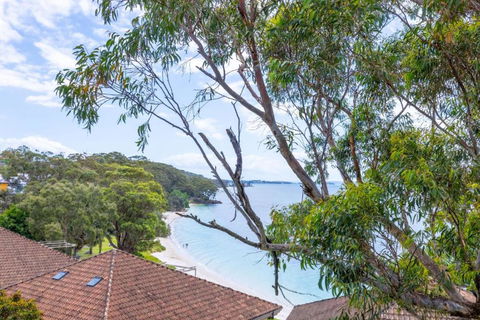 Sebastapol, 4,66 Thurlow Avenue - Unit With Wonderful Views Across The Bay - Accommodation Georgetown 0
