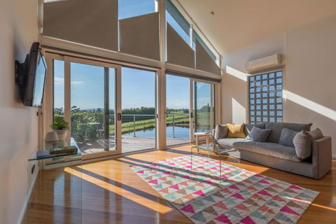 Seville Estate - Accommodation Georgetown 0