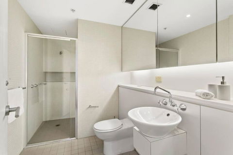 SHE35 - CBD Darling Harbour Views With Pool & Gym Access - Accommodation Georgetown 3