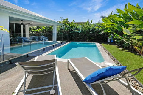 Seaside 300m To Beach 32c Pool For Cooler Months - Accommodation Georgetown 1