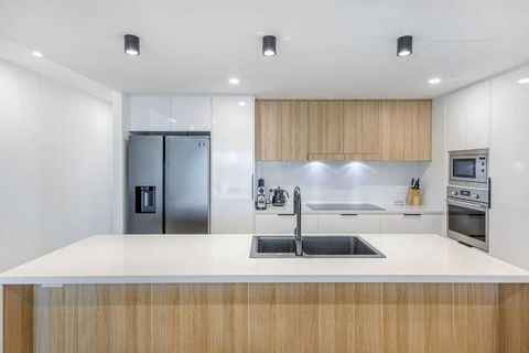 SEASIDE ESCAPE@ The Cosmopolitan Unit 10406 - Accommodation Georgetown 0