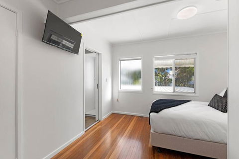 Seaside Serenity Exclusive Beachfront Escape - Accommodation Georgetown 1