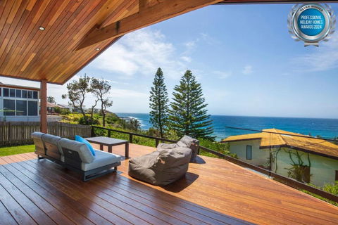 Seaview I Pet Friendly With Stunning Views I 1 Min To Beach - Accommodation Georgetown 0