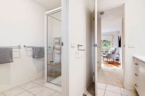 Serenade, Bay, From Yours Ocean - Accommodation Georgetown 2