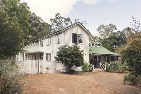 Serenity House Pemberton - Accommodation Georgetown 1