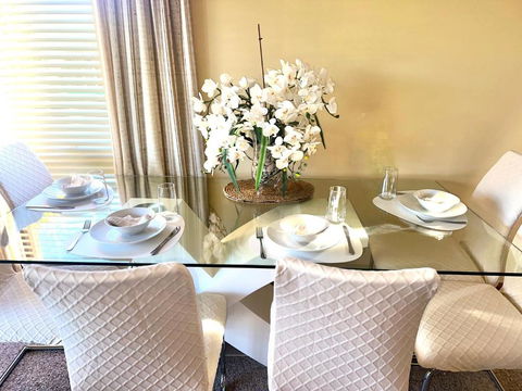Serenity In Devonport Town - Accommodation Georgetown 2