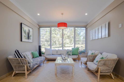 Serenity, Sprawling Home Surrounded By Acreage - Accommodation Georgetown 3