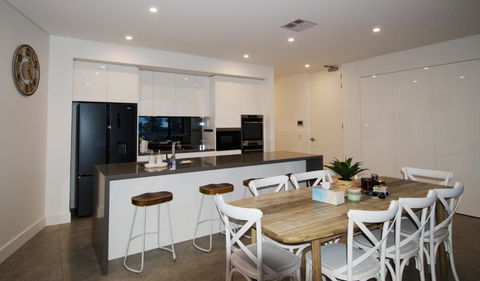 Shellharbour Seaview Luxury Escape - Accommodation Georgetown 3