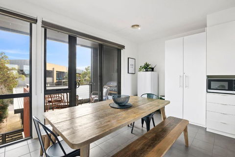 Shore Place 3 Br Serenity - Golf Course Views - Free Parking - Accommodation Georgetown 2