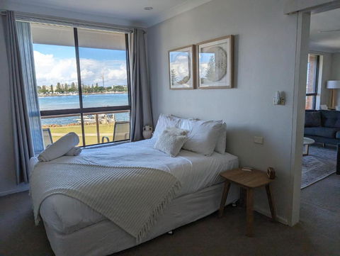 Shoreline Unit 8 - Accommodation Georgetown 2