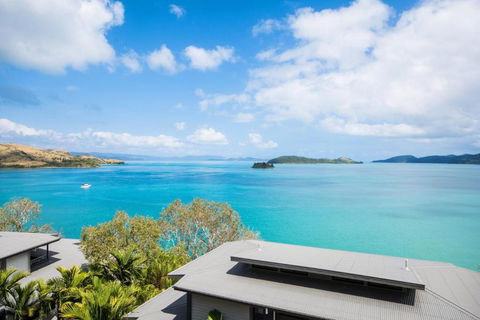 Shorelines 31 Renovated Upmarket Two Bedroom Apartment With Ocean Views And Buggy - Accommodation Georgetown 2