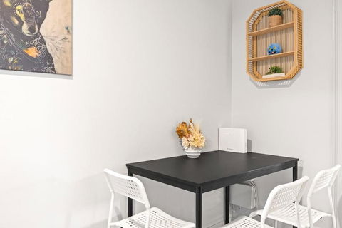Signature Double Room In Auburn - Accommodation Georgetown 3