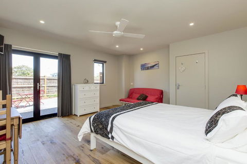 Silversands Beach Cottage - Accommodation Georgetown 3