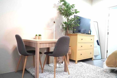 Simple And Tidy Small Studio Surry Hills - Accommodation Georgetown 2