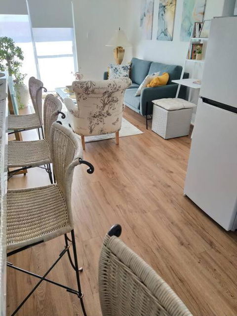 Simply Delightful Unit Close To CBD And Beach - Accommodation Georgetown 2