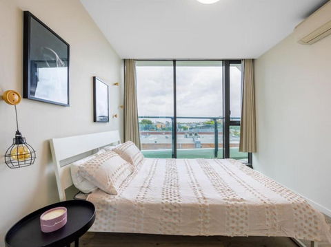 Simply Stunning Riverside 1BR Apt At Hamilton - Accommodation Georgetown 2