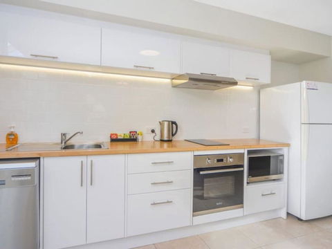 Simply The Best - Free Aircon And Linen - Accommodation Georgetown 3