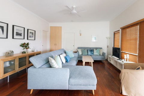 Six River - LJHooker Yamba - Accommodation Georgetown 3