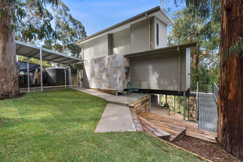 Sky High House - Accommodation Georgetown 0