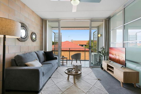 Sleek Apartment With Pool And Rooftop Terrace - Accommodation Georgetown 0