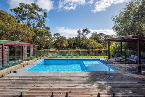 Somers Pool Park And Beach Retreat - Accommodation Georgetown 2