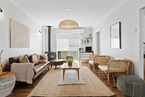 Sip And Soak Up Summer In The Hunter - Accommodation Georgetown 3