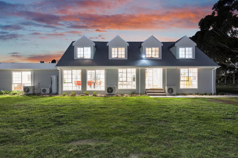 Sleeps 15, Great For Low Key Events And Groups - Accommodation Georgetown 0