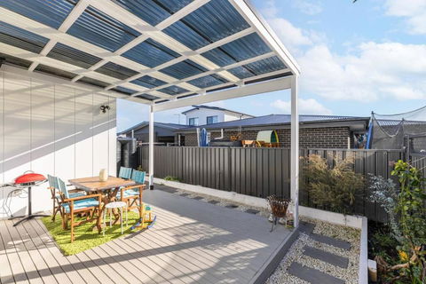 Spacious Urban Oasis In Throsby Canberra - Accommodation Georgetown 1