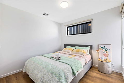 Spacious Urban Oasis In Throsby Canberra - Accommodation Georgetown 2