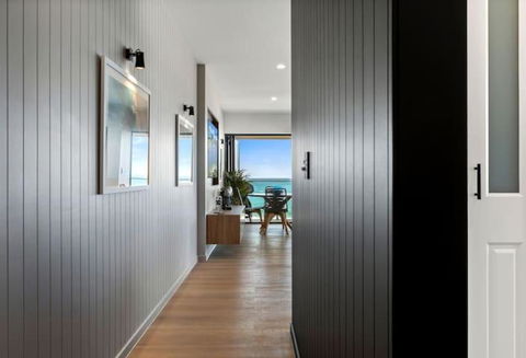 SPECTACULAR THREE BAYS - Accommodation Georgetown 0