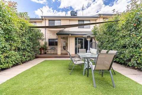 Superb 3BR Townhouse Near Town Centre - Accommodation Georgetown 3