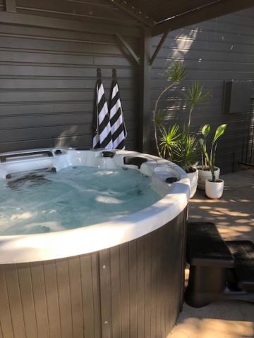 The Arabella North Coast - Accommodation Georgetown 1