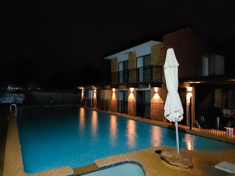T&V Suites - Accommodation Georgetown 2