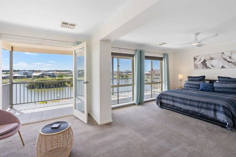 T2 12 Wentworth Pde Hindmarsh Island - No Linen Included - Accommodation Georgetown 0