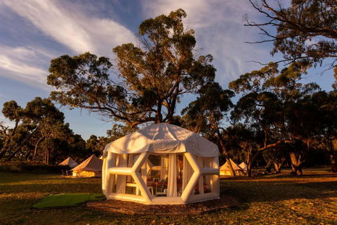 Taj Mahal 2 Upgraded Hex Bubble - Accommodation Georgetown 0