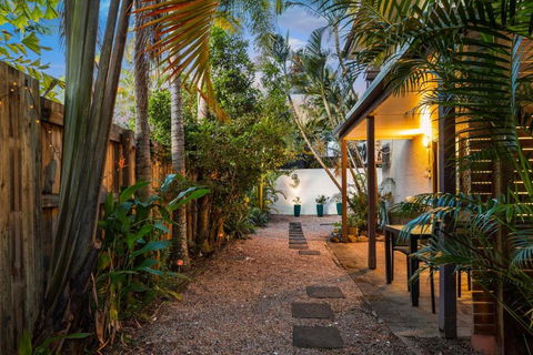 Tamarind ONE At Four Mile Beach - Accommodation Georgetown 0