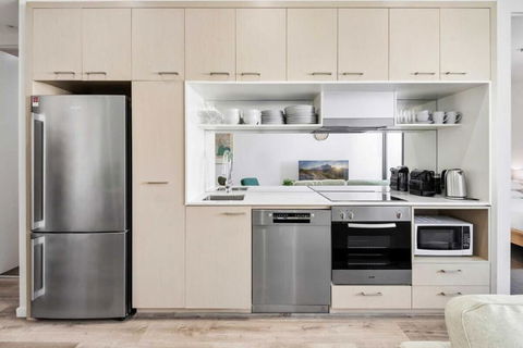 Tasteful 2-Bed Unit By Bridge Rd Shops - Accommodation Georgetown 1