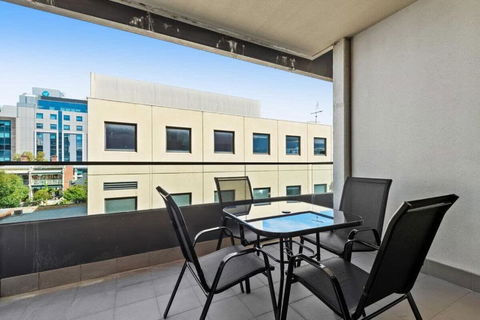 Tasteful 2-Bed Unit By Bridge Rd Shops - Accommodation Georgetown 3