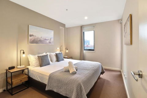 Terminus Apartment I Steps From Geelongs Buzz - Accommodation Georgetown 1