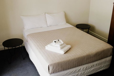 The Australian Hotel St George - Accommodation Georgetown 2