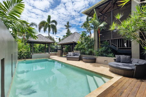 The Bali House - Beachfront Mirage Port Douglas - Accommodation Georgetown 0