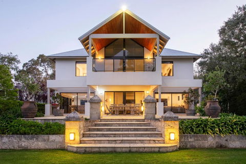 The Beach Club - Accommodation Georgetown 1