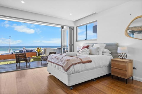 The Beach House At Merewether - Accommodation Georgetown 0