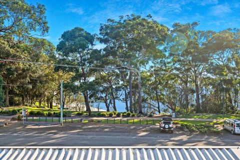 The Beach Penthouse Huskisson - Accommodation Georgetown 3