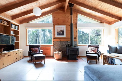 The Blue Bush Shack In Binalong Bay - Accommodation Georgetown 0