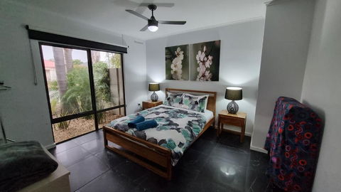 The Good Life - Two Bedroom Garden Apartment - Accommodation Georgetown 2