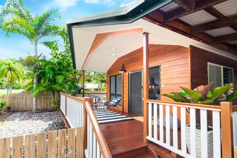 The Cottage - Mountain Views 1BR - 5 Min To Beach - Accommodation Georgetown 0