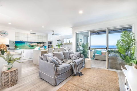 The Cove - Best Ocean Views - Sleeps 6 - Accommodation Georgetown 0